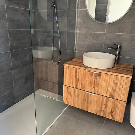 Appartement Fully Renovated 2 Bedrooms In Old